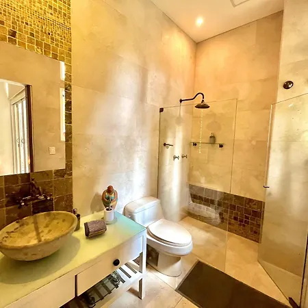 By Calamari Homes - Parque Centenario 206 Walled *