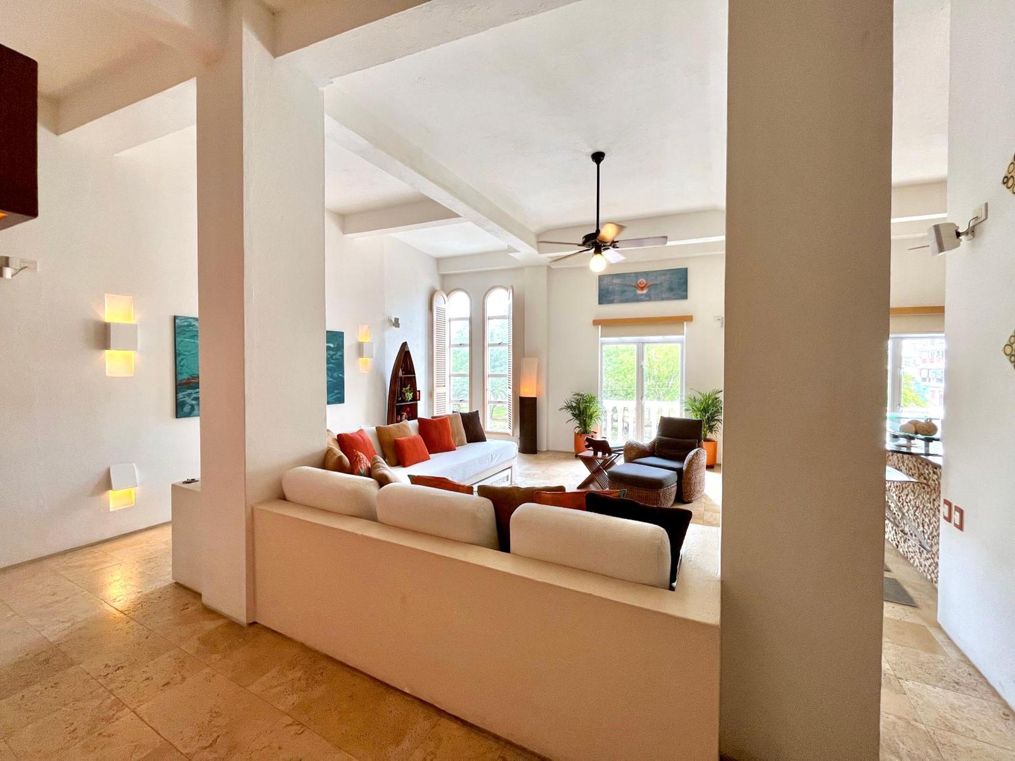 By Calamari Homes - Parque Centenario 206 Walled Apartment *