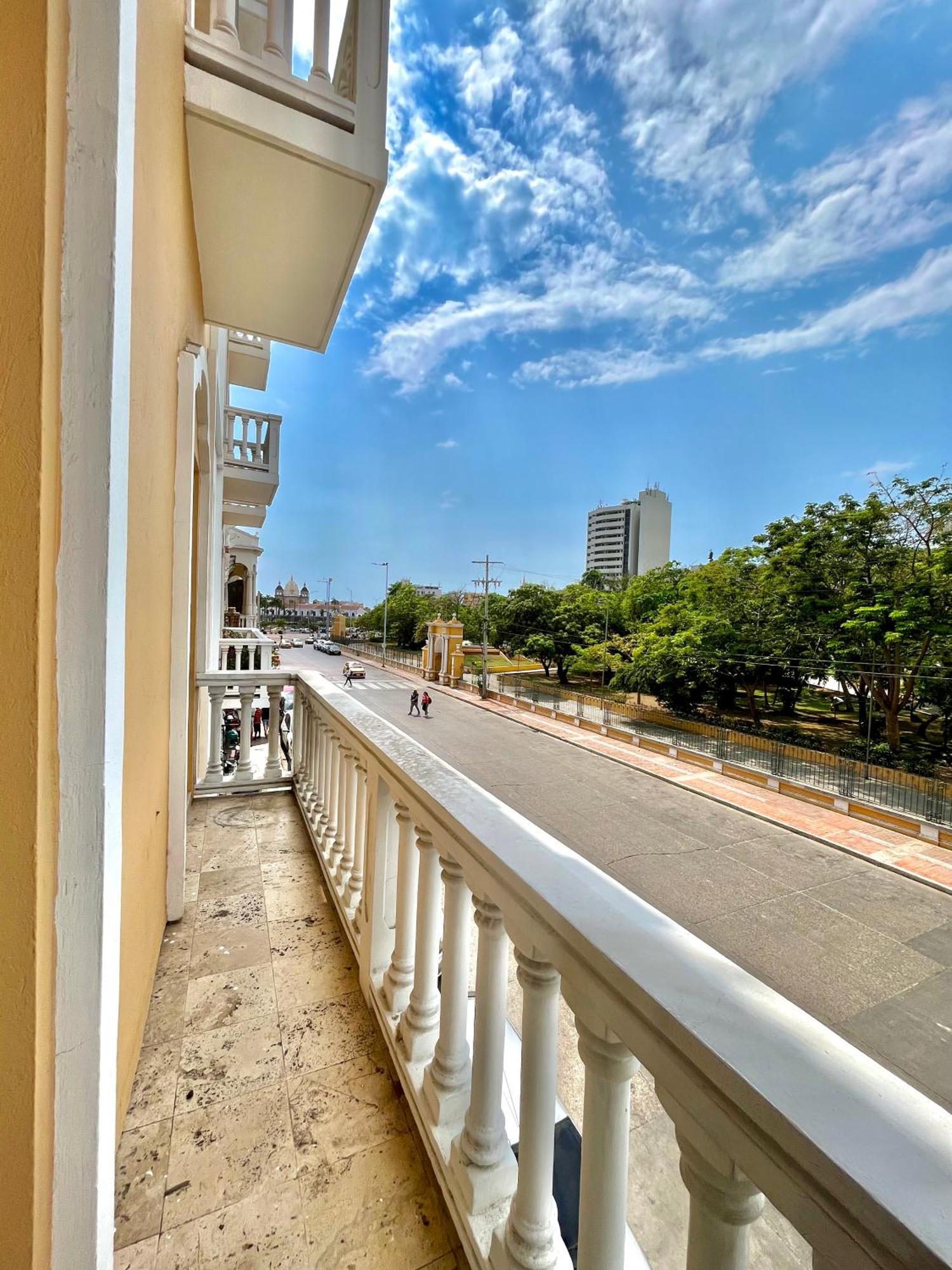 By Calamari Homes - Parque Centenario 206 Walled Cartagena